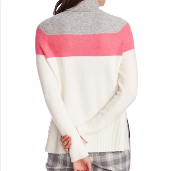 Court & Rowe Belle Noel Color Block Turtleneck Sweater In Silver Heather… - Picture 3 of 11